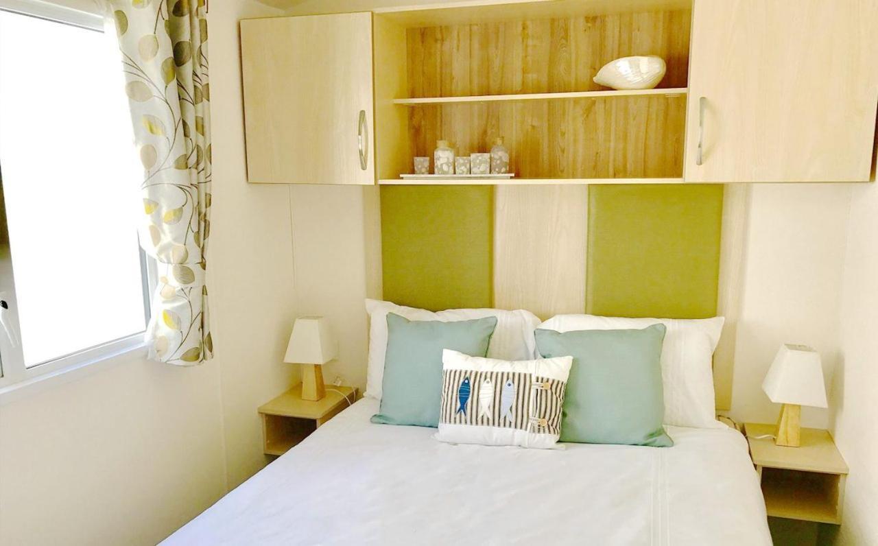 Whitecliff Bay Holiday Park Bembridge Luaran gambar