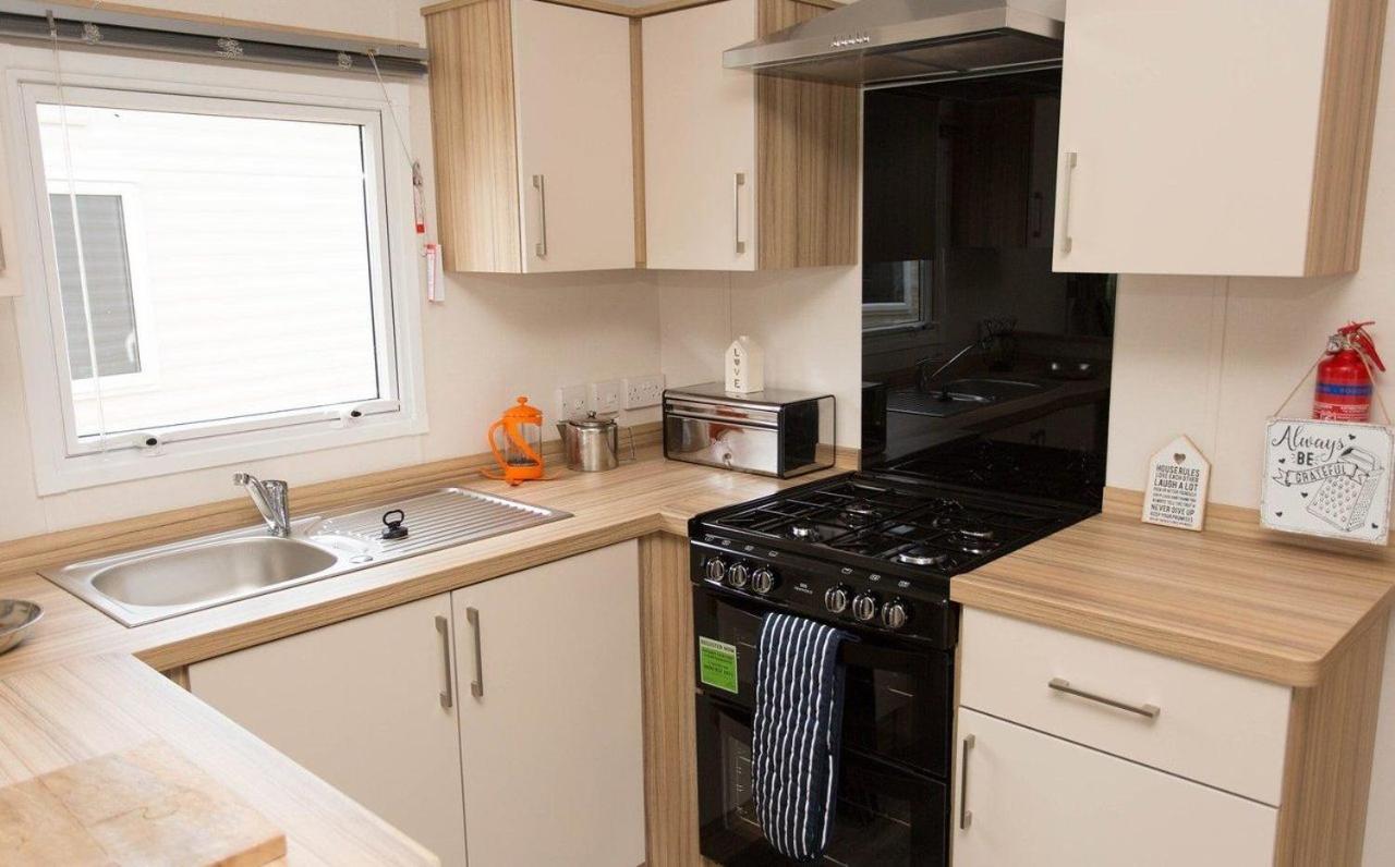 Whitecliff Bay Holiday Park Bembridge Luaran gambar