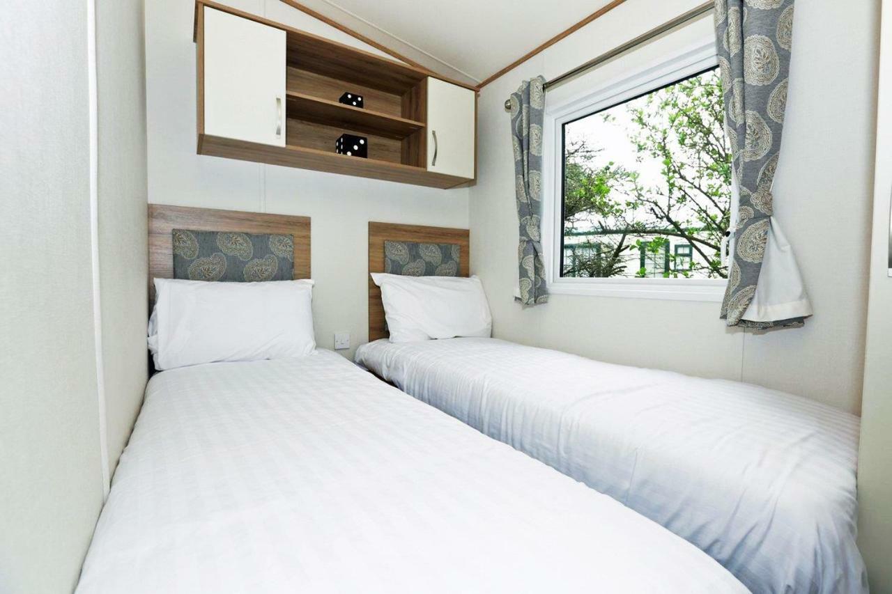 Whitecliff Bay Holiday Park Bembridge Luaran gambar